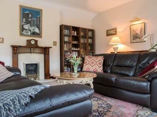 Molls Cottage