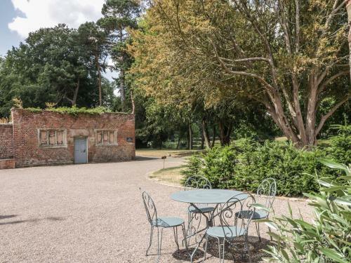Lakeside Cottage, Nantwich