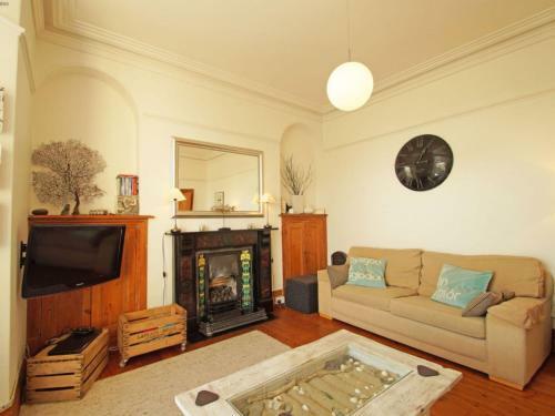 Holiday Home Ty Cei