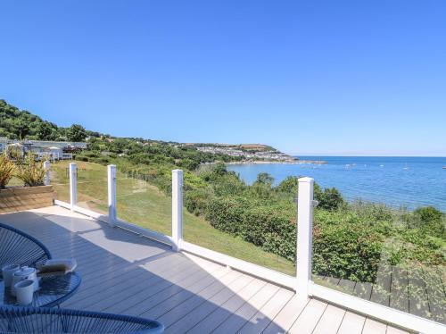 8 Harbour View, New Quay
