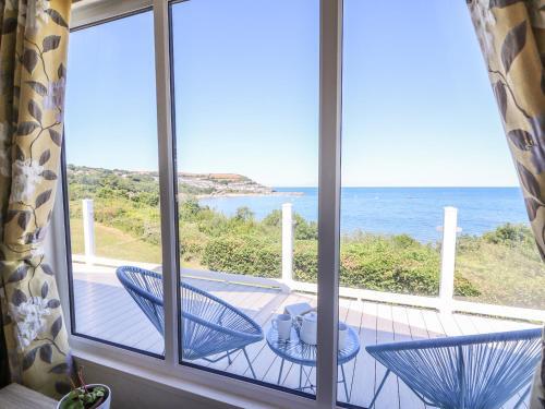 8 Harbour View, New Quay