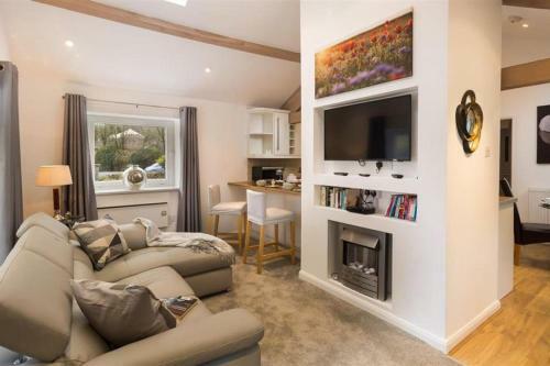 Riverbank Retreat