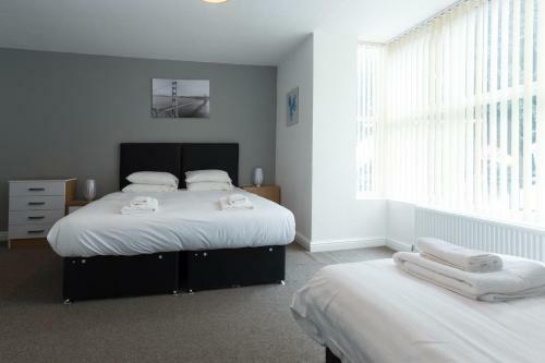 Holmes & Hunters - Bentinck Road Apartments