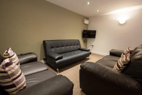 Holmes & Hunters - Bentinck Road Apartments