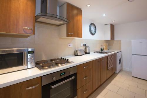 Holmes & Hunters - Bentinck Road Apartments