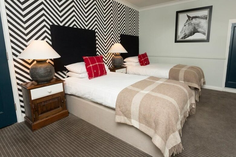 Hotel The White Hart Newmarket By Marston's Inns