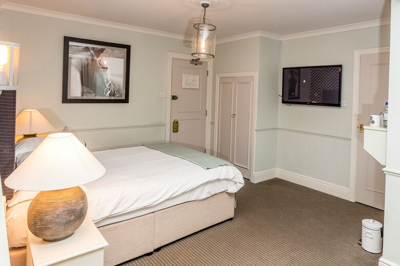 Hotel The White Hart Newmarket By Marston's Inns
