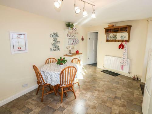 The Coach House, Newport
