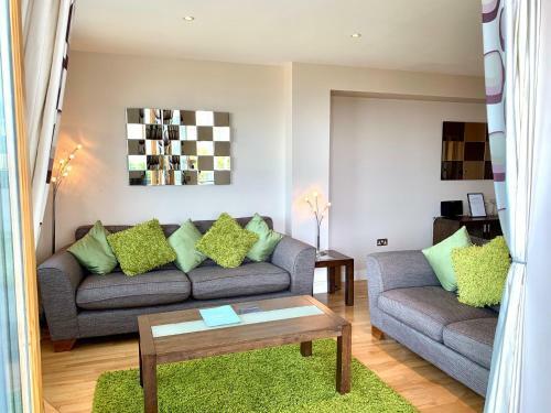 Ground Floor 2-bedroom Apartment - Fistral Beach