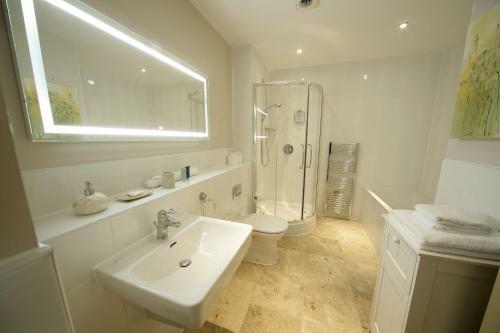 Ground Floor 2-bedroom Apartment - Fistral Beach