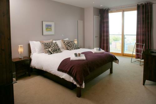 Ground Floor 2-bedroom Apartment - Fistral Beach