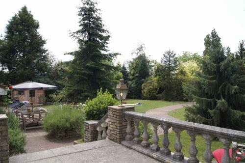 Villa Western House
