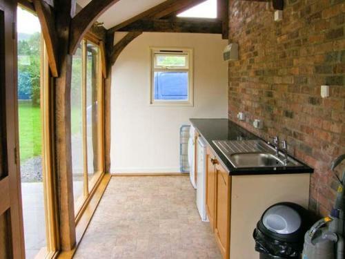 Ty Nant, Newtown