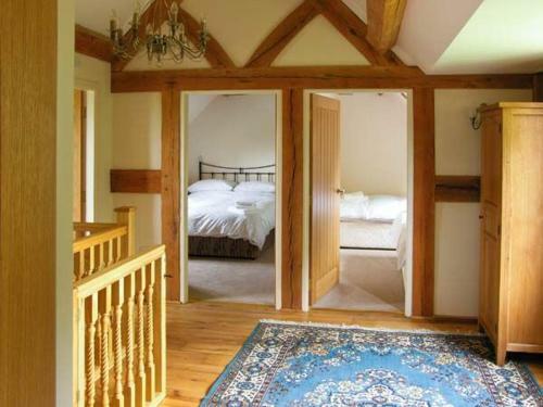 Ty Nant, Newtown