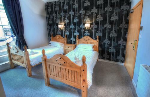 The Elephant & Castle Hotel
