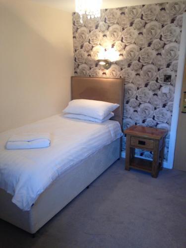 The Elephant & Castle Hotel