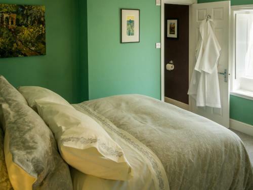 Bed & Breakfast Garden House