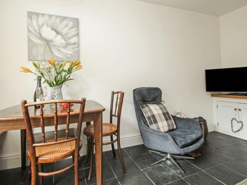 Backlet Cottage