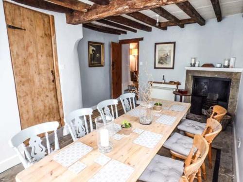 Castle Hill Cottage