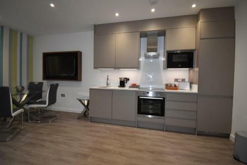 Shortletting By Centro Apartments Milburn House - Mk
