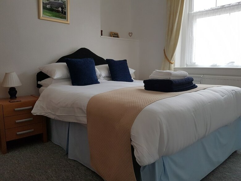 Hostal Montrose Guest House