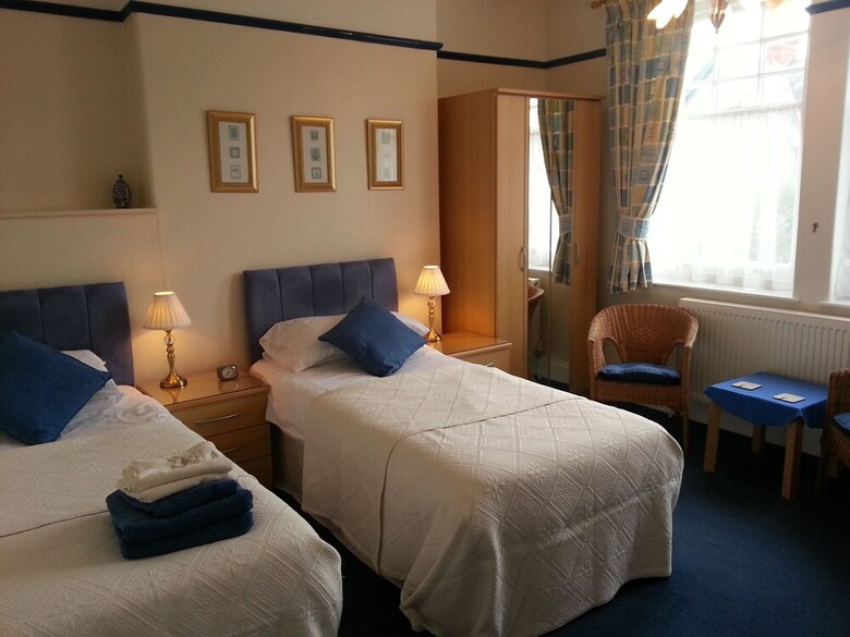Hostal Montrose Guest House