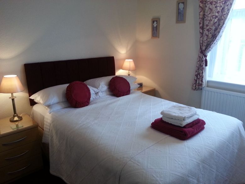 Hostal Montrose Guest House