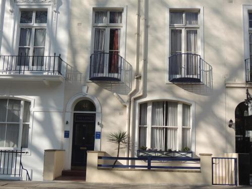 Hotel Dolphin Inn - The Lodge