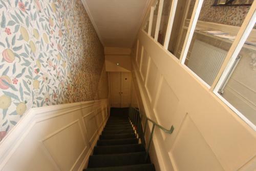 Stay-in Apartments Queensway