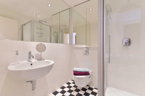 South Bank N�k� Apartments