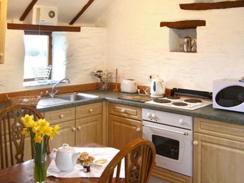 Holiday Home Polean Farm 5