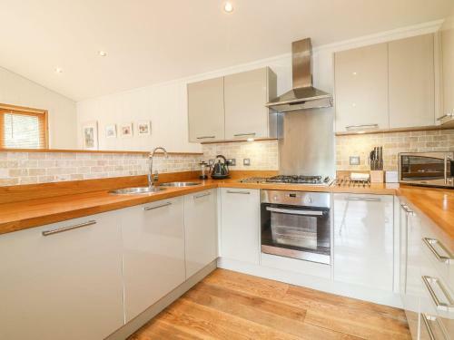 10 Water's Edge, Looe