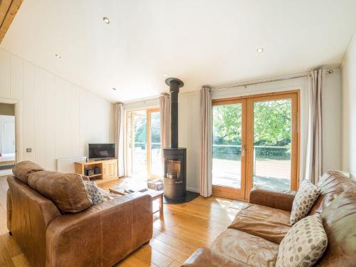 6 Water's Edge, Looe