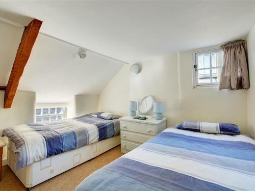 Holiday Home Church Mew