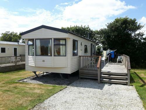 Polborder Holidays Looe Country Park