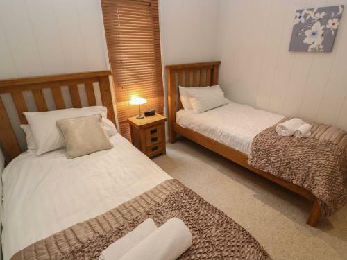 7 Hedgerows, Looe