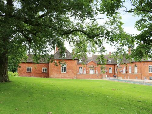 The Retreat, Louth