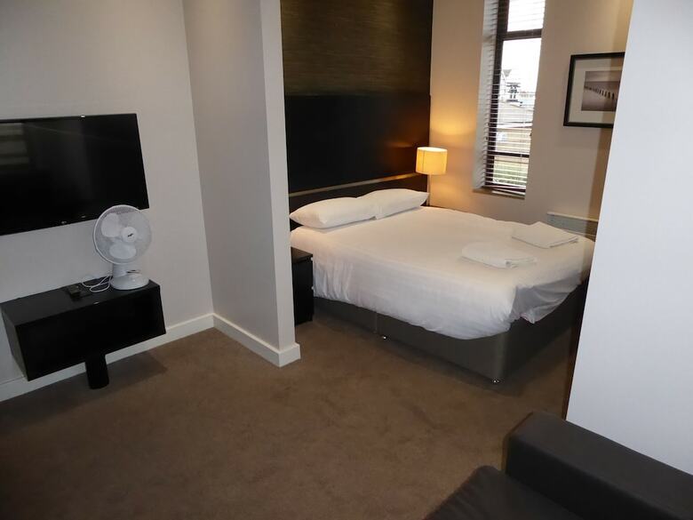 Hotel Hatfield Lodge