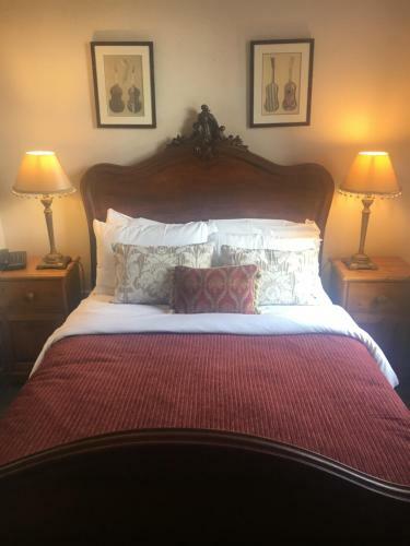 Hotel Dinham Hall & Elliotts Bistro