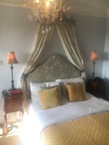 Hotel Dinham Hall & Elliotts Bistro