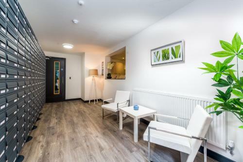 New Street Serviced Apartments