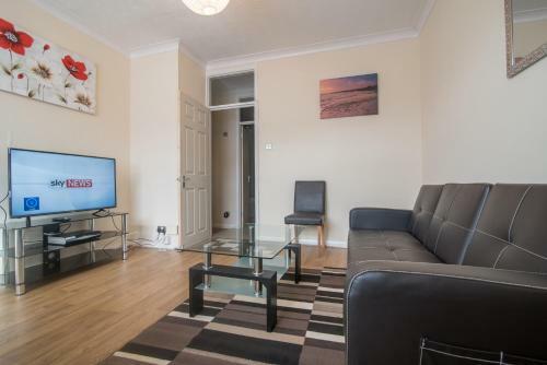 Hostal Two Bedroom Serviced And Fully Equipped House
