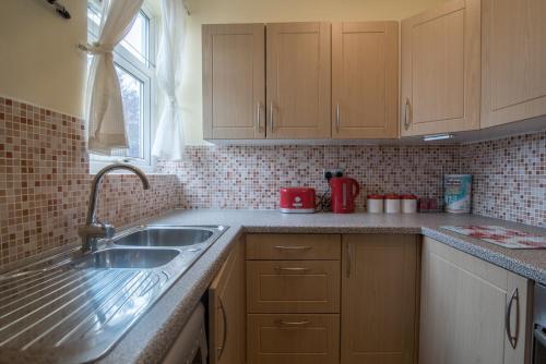 Hostal Two Bedroom Serviced And Fully Equipped House