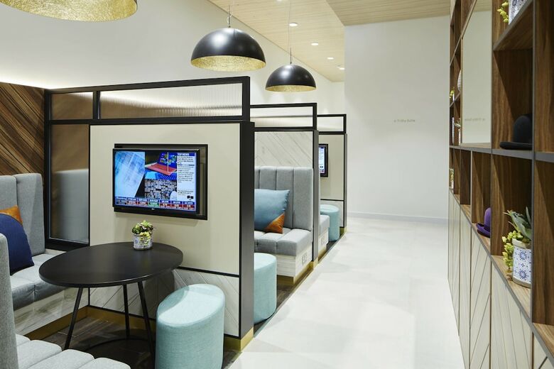 Hotel Courtyard By Marriott Luton Airport