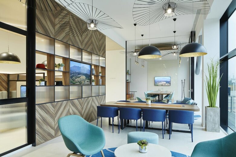 Hotel Courtyard By Marriott Luton Airport