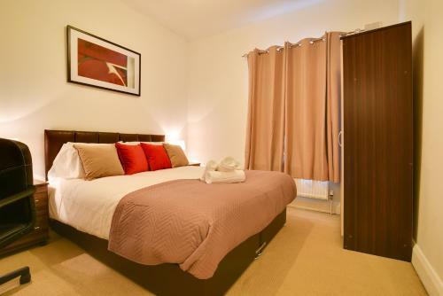 Two Bedroom Serviced House / Apartment