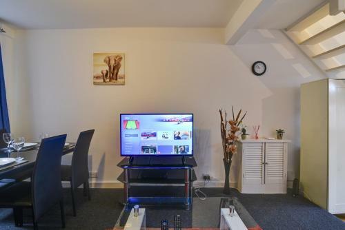 Two Bedroom Serviced House / Apartment