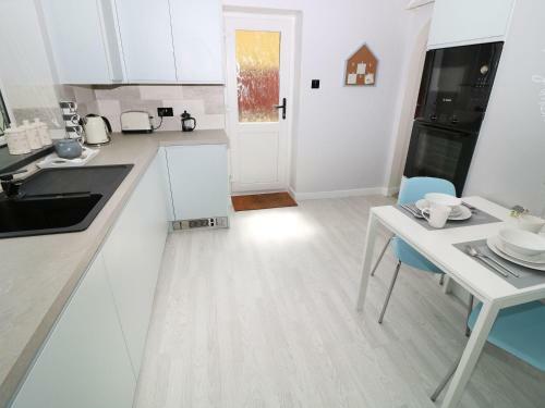 Brook Cottage, Lydney