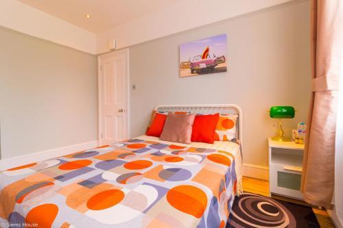 Hostal Siems House