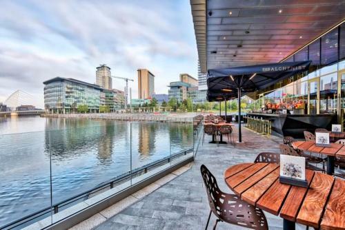 Apartamentos Media City Salford Quays